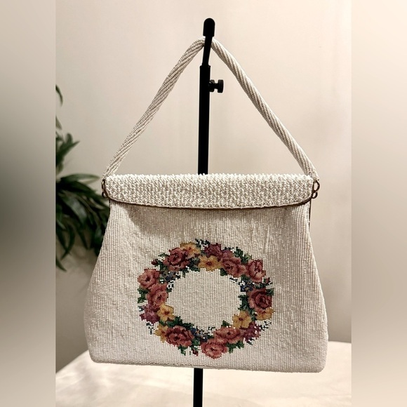 Handbags - VTG! Elegant Micro Beaded Floral Embroidered Handbag
